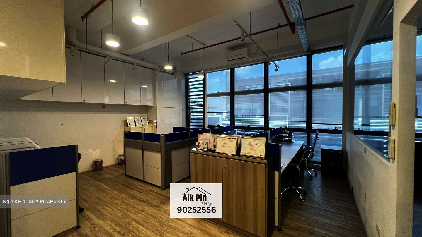 A'posh Bizhub (D27), Factory #493471961